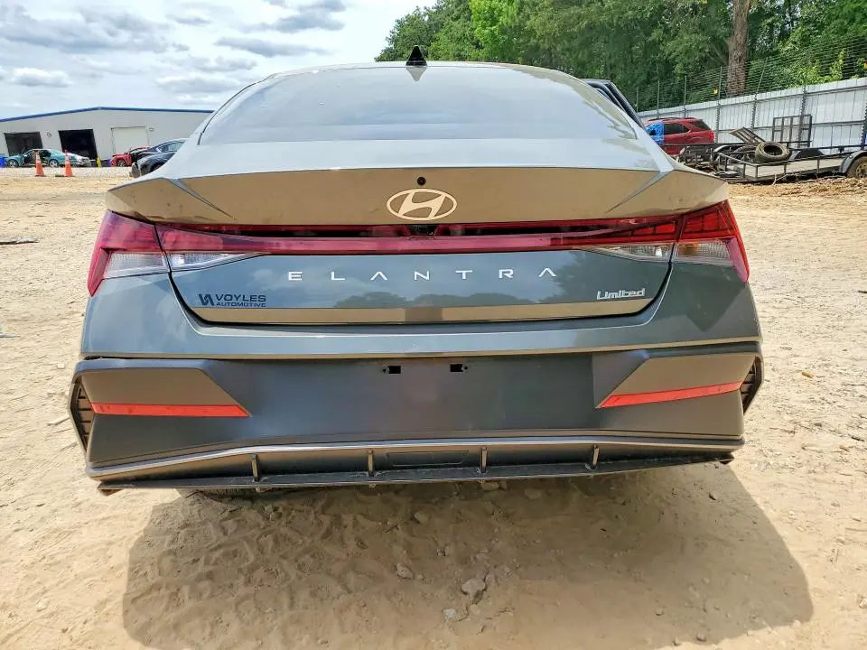 2026 HYUNDAI ELANTRA LIMITED  