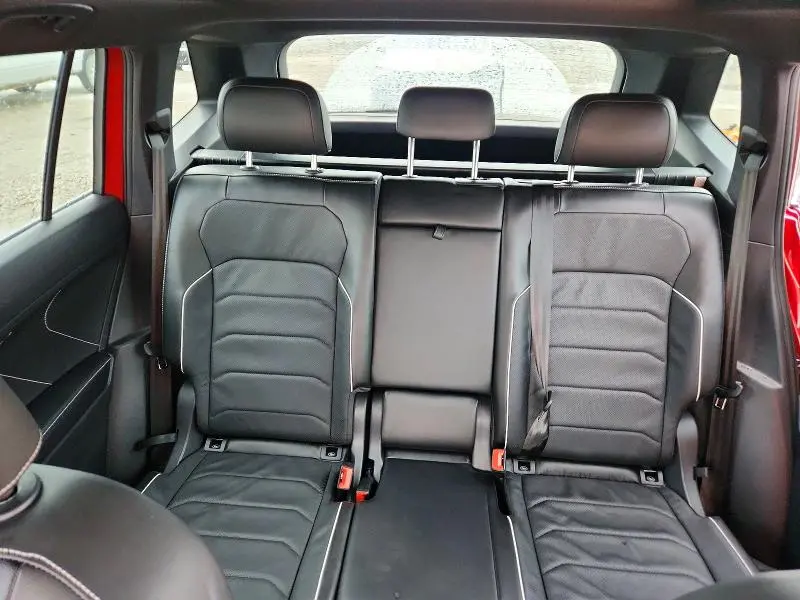 2024 VOLKSWAGEN TIGUAN SEL R-LINE BLACK  