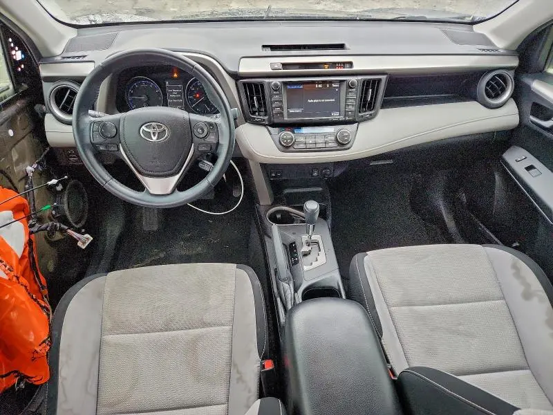 2017 TOYOTA RAV4 XLE  