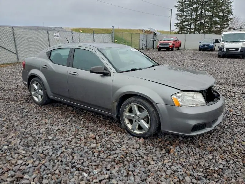 2013 DODGE AVENGER SE  