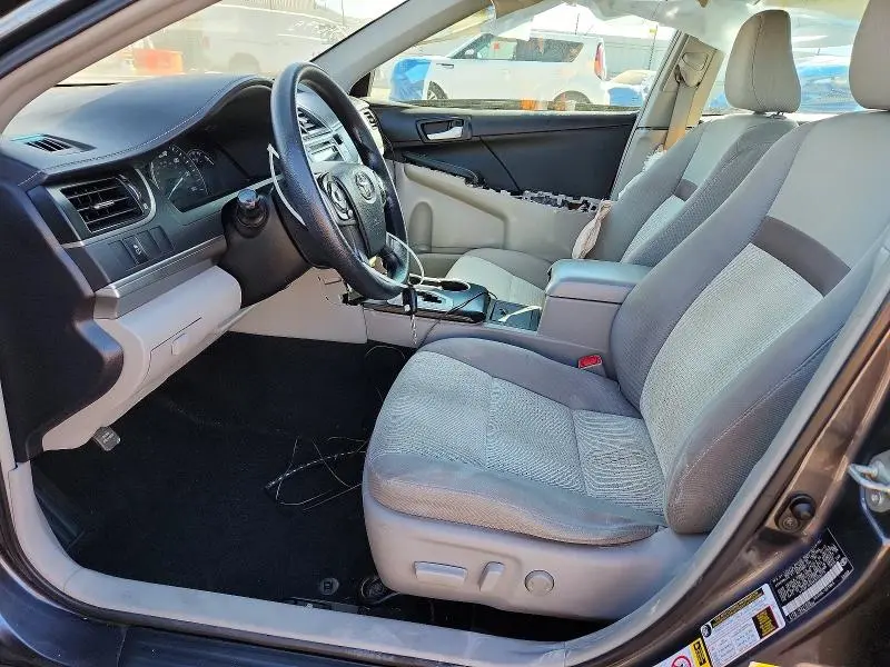 2014 TOYOTA CAMRY LE  