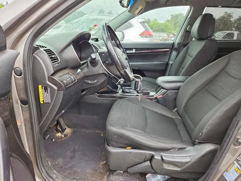 2014 KIA SORENTO LX  