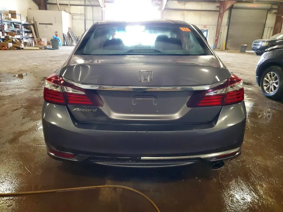 2017 HONDA ACCORD LX  