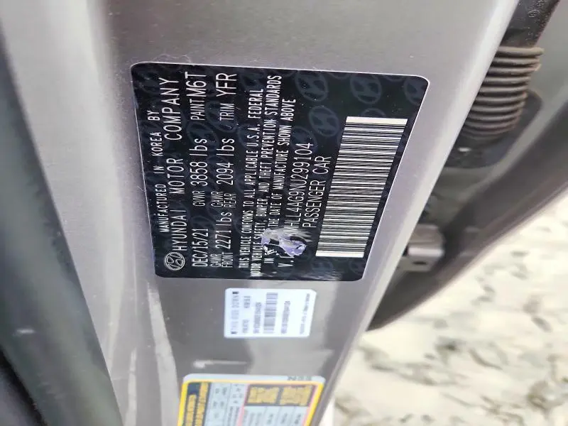 2022 HYUNDAI ELANTRA SE  