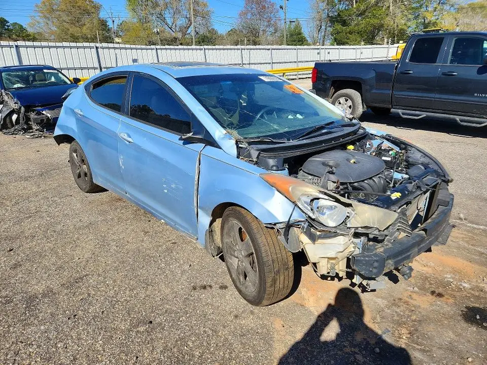 2013 HYUNDAI ELANTRA GLS  