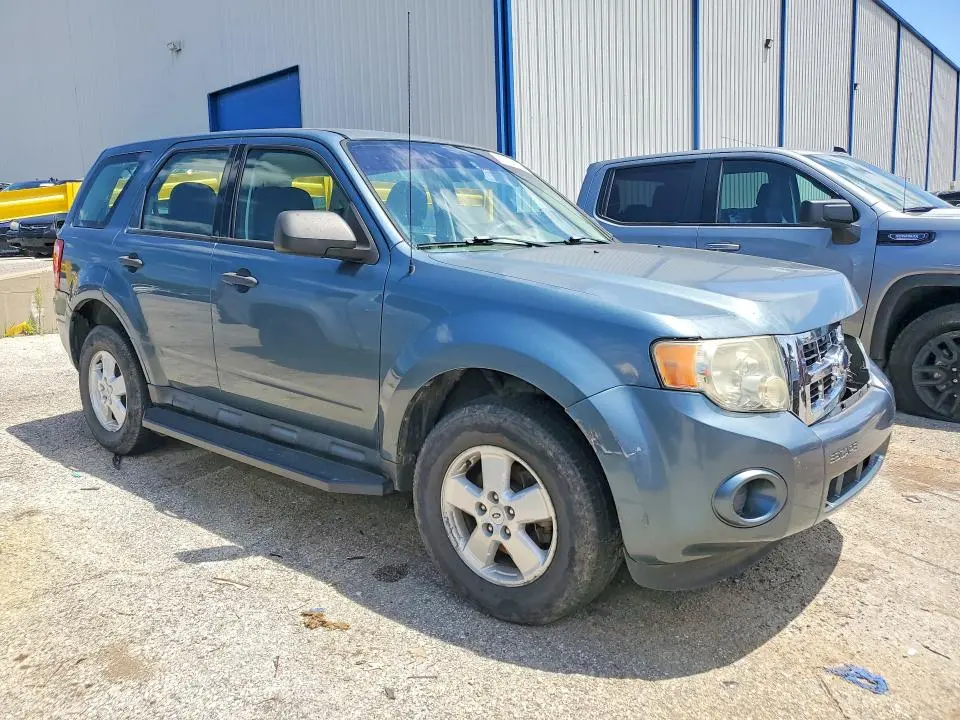 2010 FORD ESCAPE XLS  