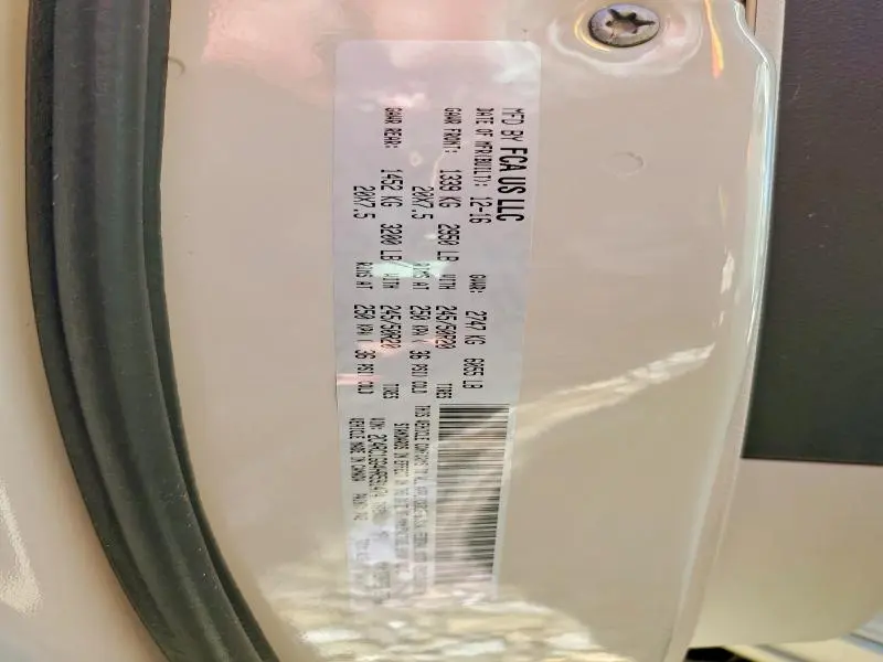 2017 CHRYSLER PACIFICA LIMITED  