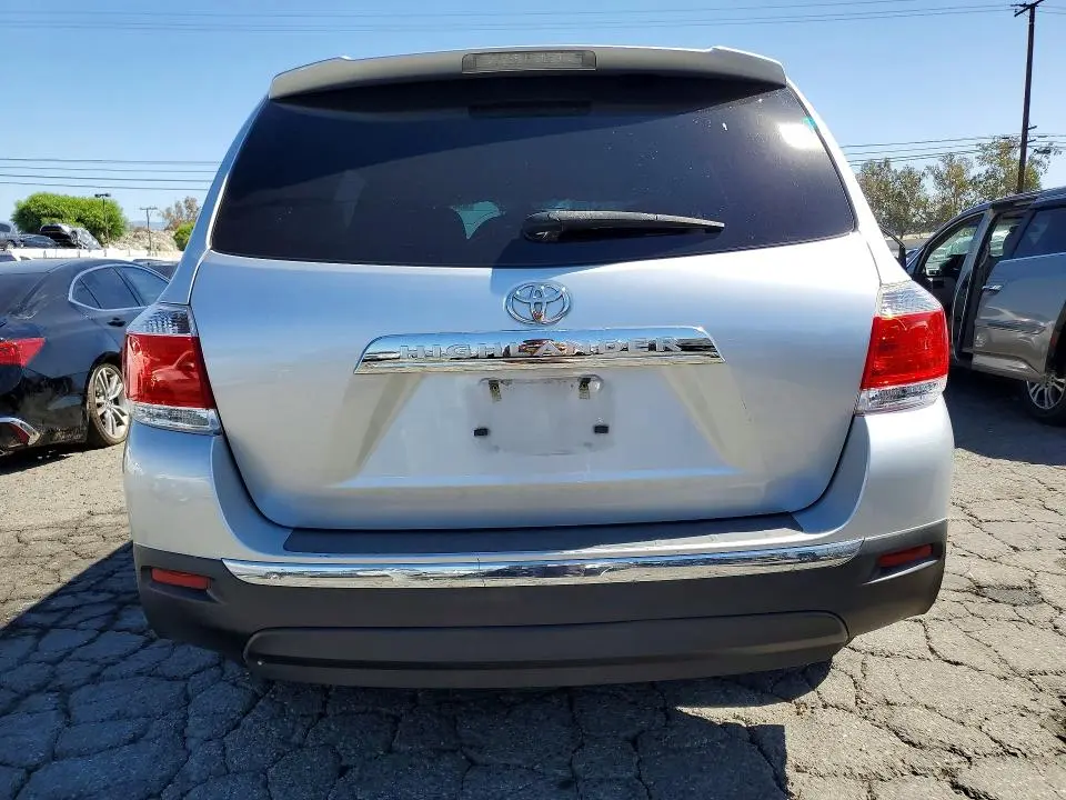 2012 TOYOTA HIGHLANDER BASE  