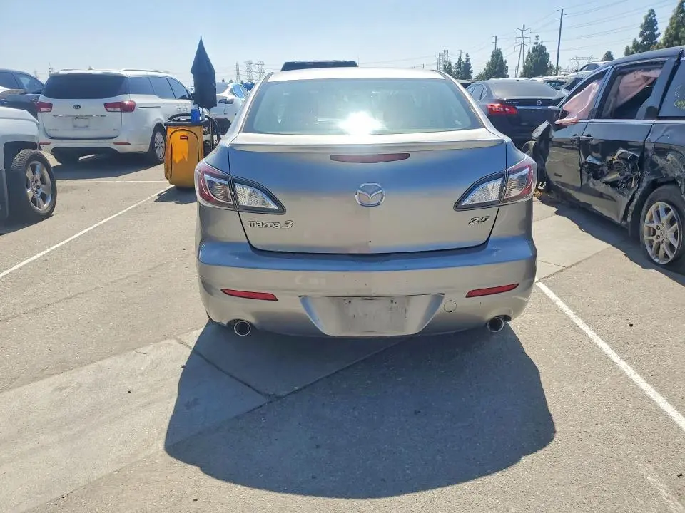 2010 MAZDA 3 S  