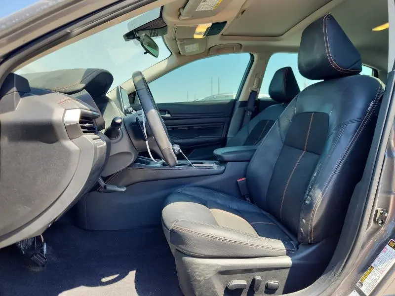 2022 NISSAN ALTIMA SR  