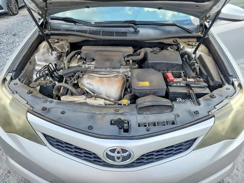 2014 TOYOTA CAMRY SE  