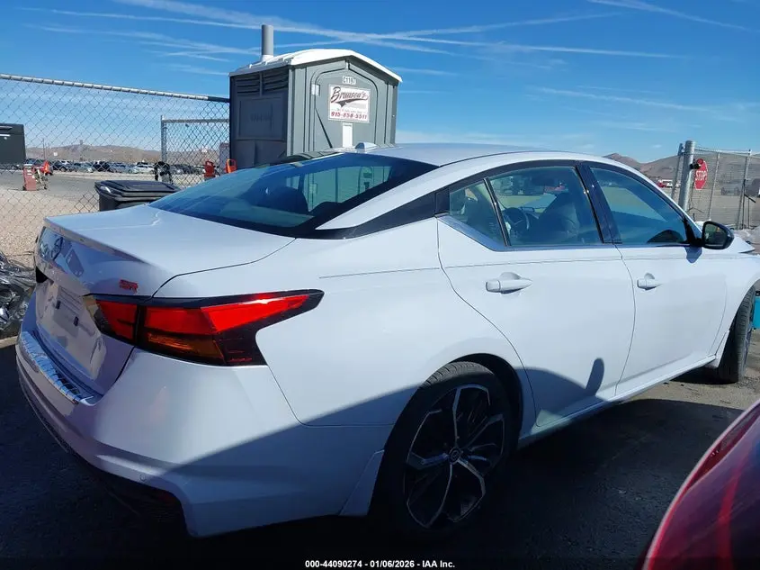 2023 NISSAN ALTIMA SR FWD