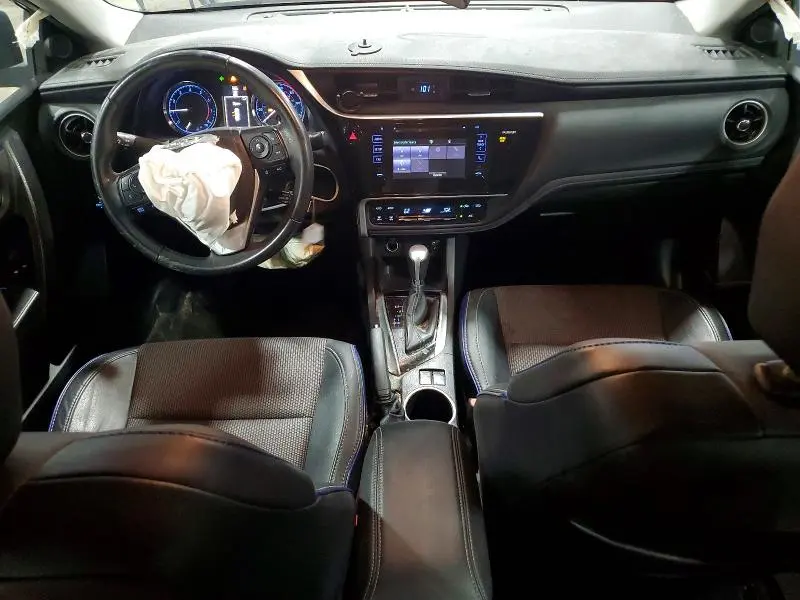 2017 TOYOTA COROLLA SE  