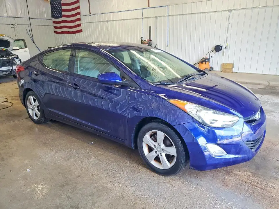 2012 HYUNDAI ELANTRA GLS  