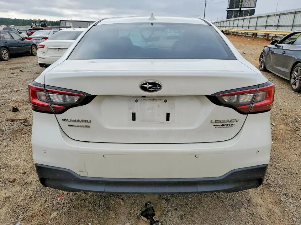 2022 SUBARU LEGACY LIMITED  