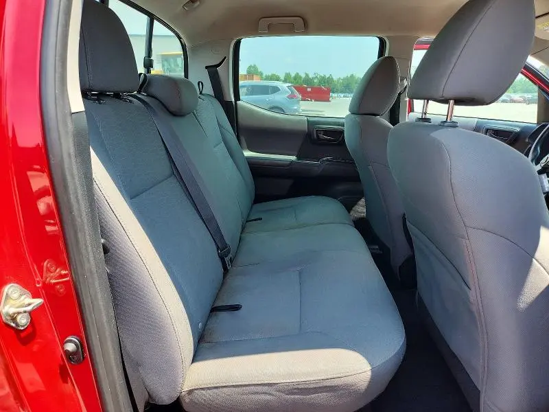 2016 TOYOTA TACOMA SR  