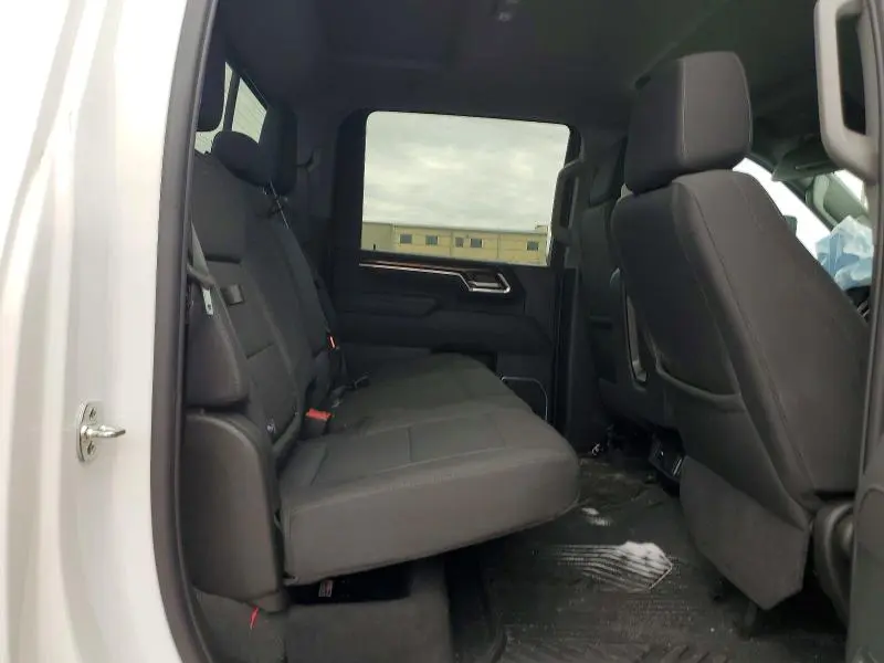 2025 CHEVROLET SILVERADO   