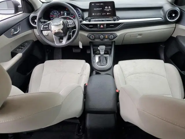 2022 KIA FORTE FE  