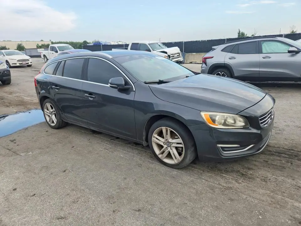 2015 VOLVO V60 PREMIER  
