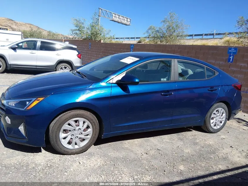 2020 HYUNDAI ELANTRA SE