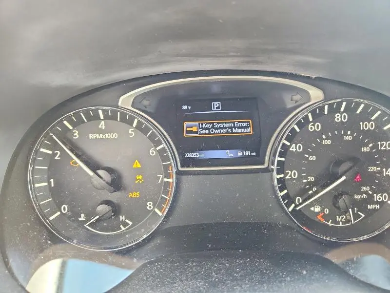 2016 NISSAN PATHFINDER SL  