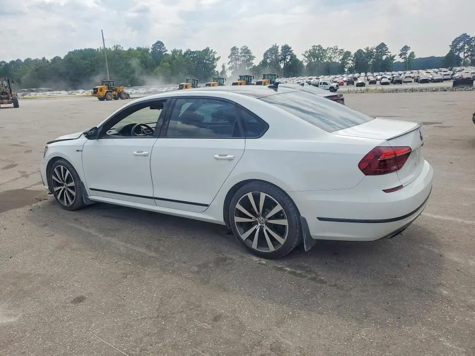 2018 VOLKSWAGEN PASSAT GT  