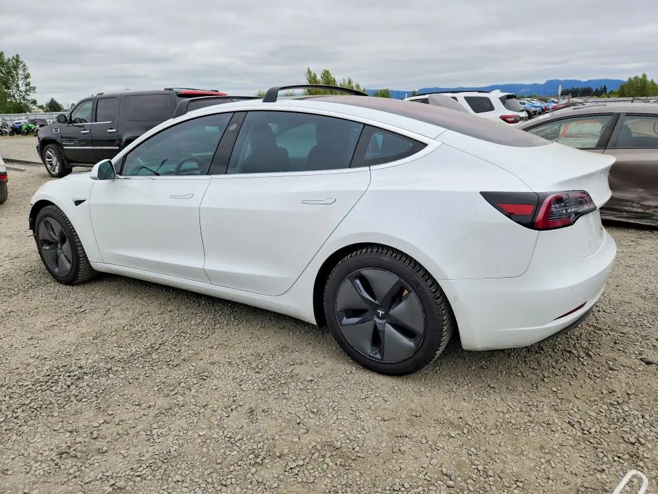 2018 TESLA MODEL 3   