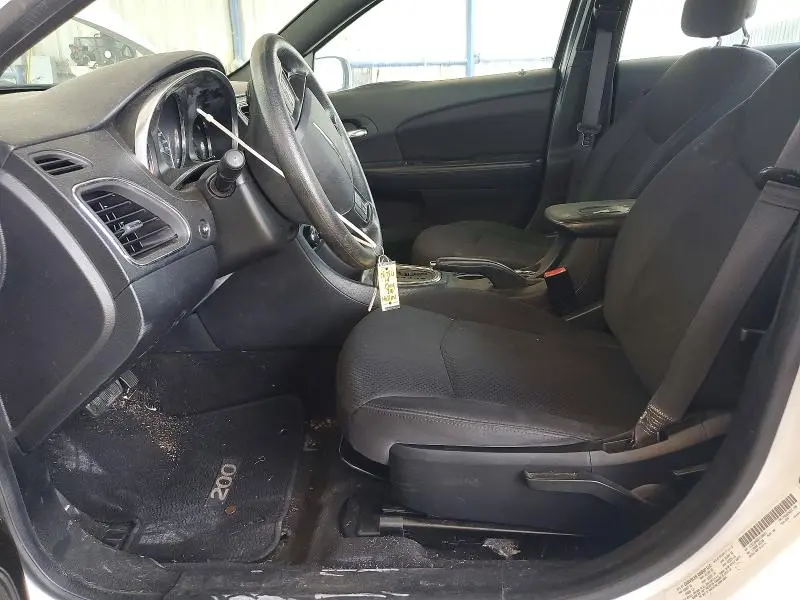 2014 CHRYSLER 200 LX  