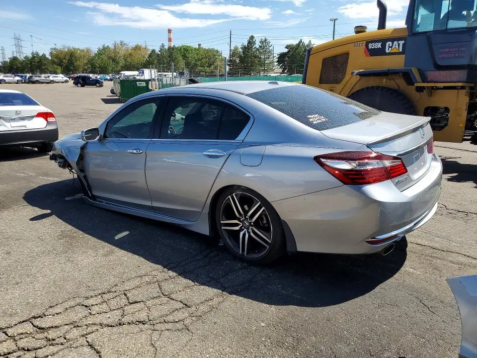 2017 HONDA ACCORD TOURING  