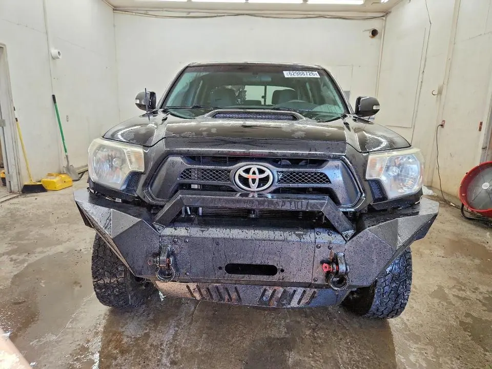 2015 TOYOTA TACOMA V6  