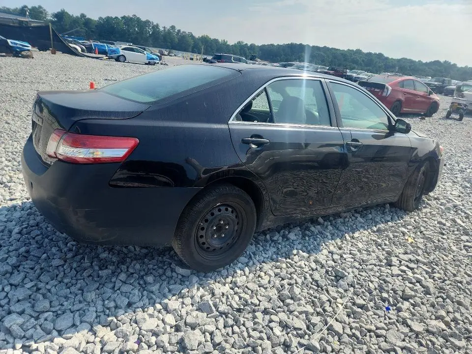 2011 TOYOTA CAMRY LE  