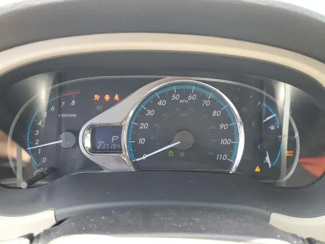 2011 TOYOTA SIENNA XLE  