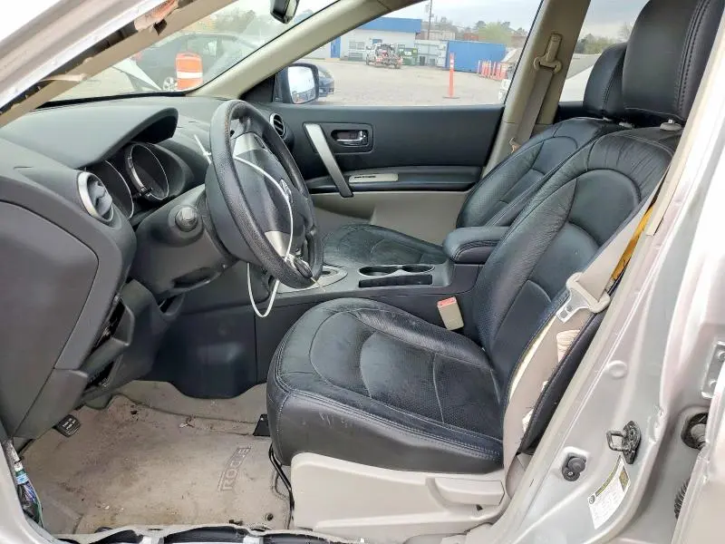 2010 NISSAN ROGUE SL  