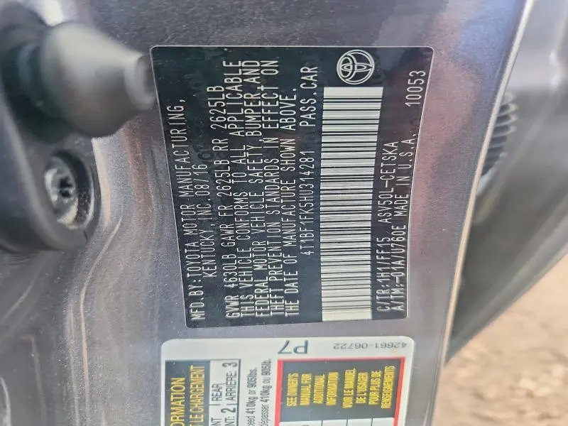 2017 TOYOTA CAMRY SE  