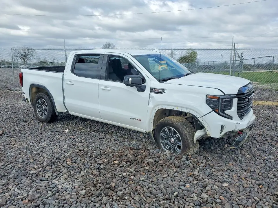 2025 GMC SIERRA K1500 AT4  