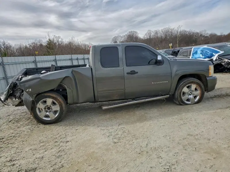 2011 CHEVROLET SILVERADO K1500 LT  