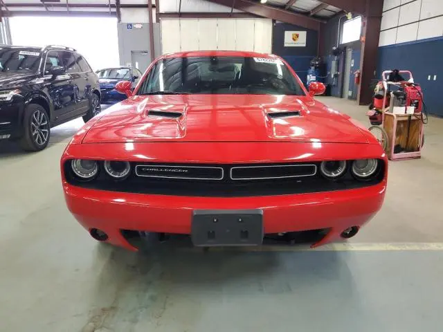 2017 DODGE CHALLENGER SXT  