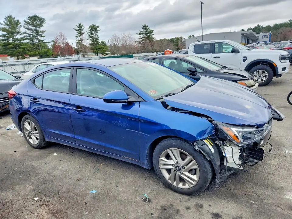 2020 HYUNDAI ELANTRA SEL  