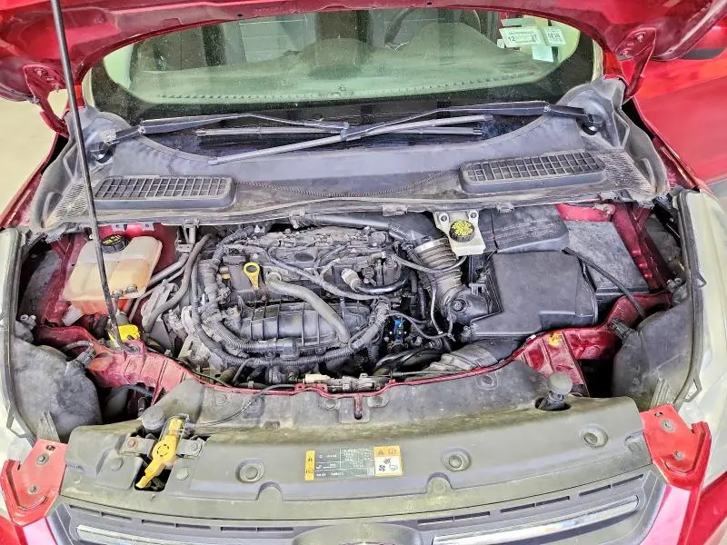 2015 FORD ESCAPE SE  