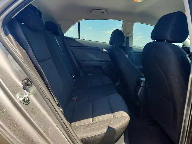 2021 KIA RIO S  