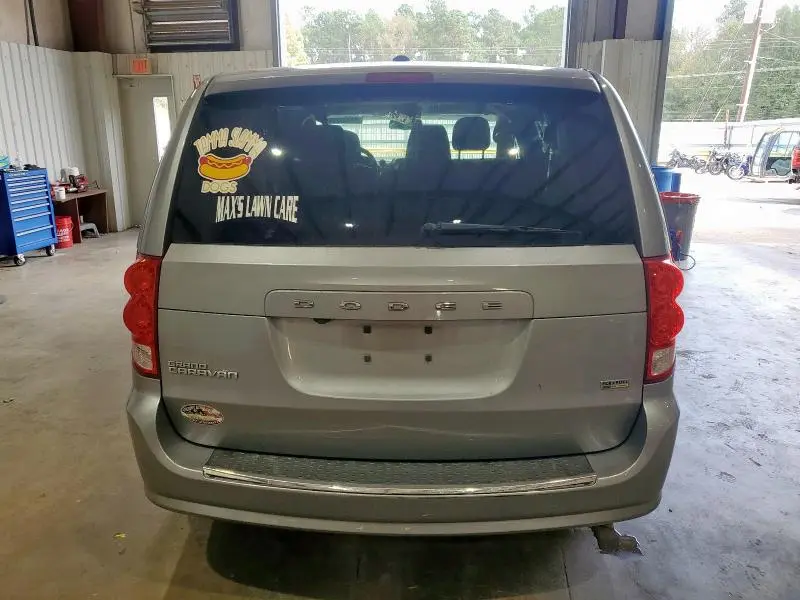 2018 DODGE GRAND CARAVAN SE  