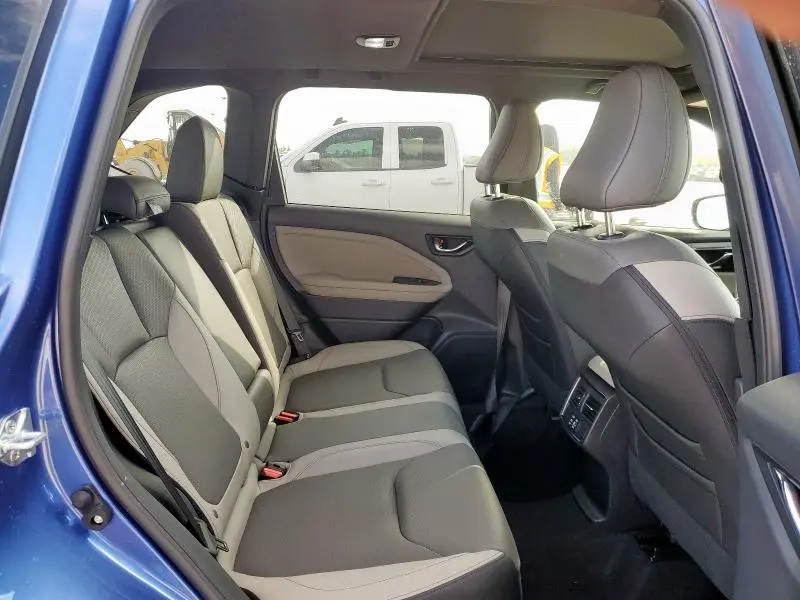 2025 SUBARU FORESTER LIMITED  