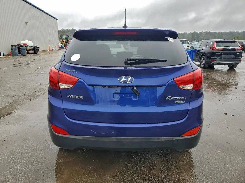 2010 HYUNDAI TUCSON GLS  