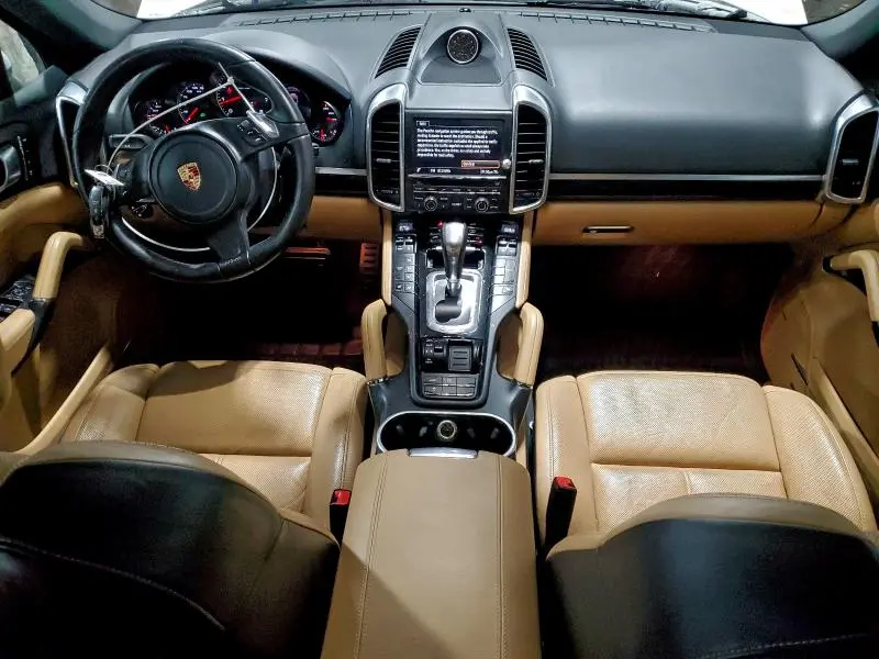 2014 PORSCHE CAYENNE   