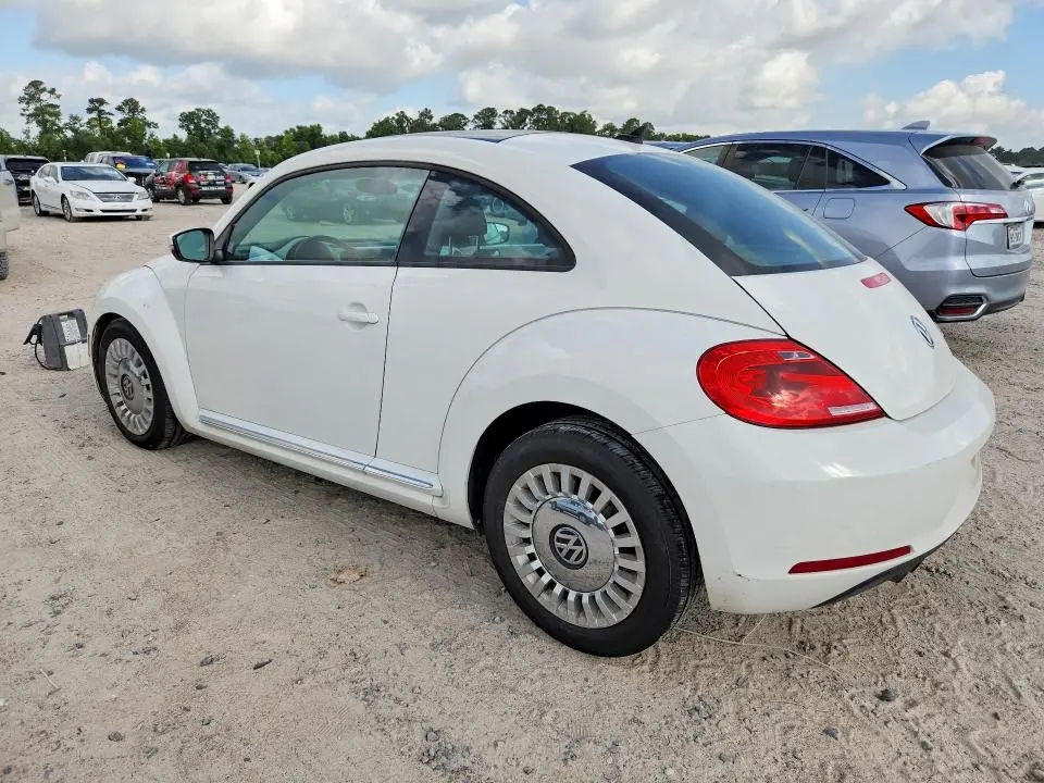 2013 VOLKSWAGEN BEETLE   