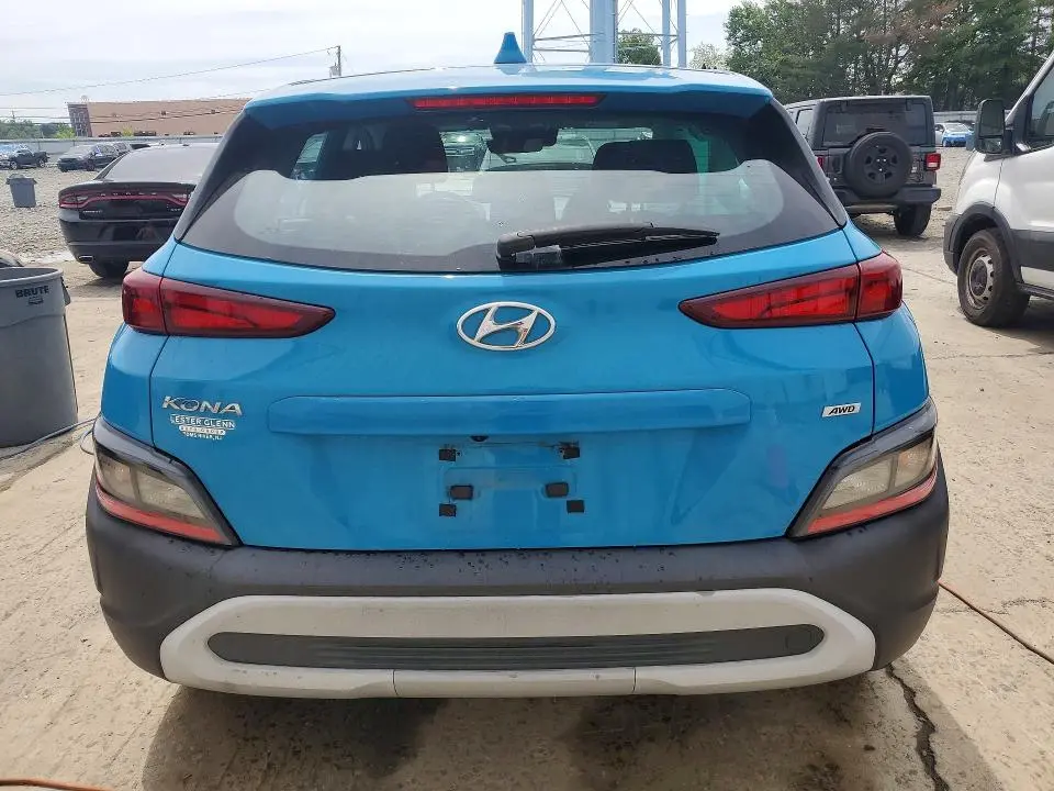 2022 HYUNDAI KONA SE  