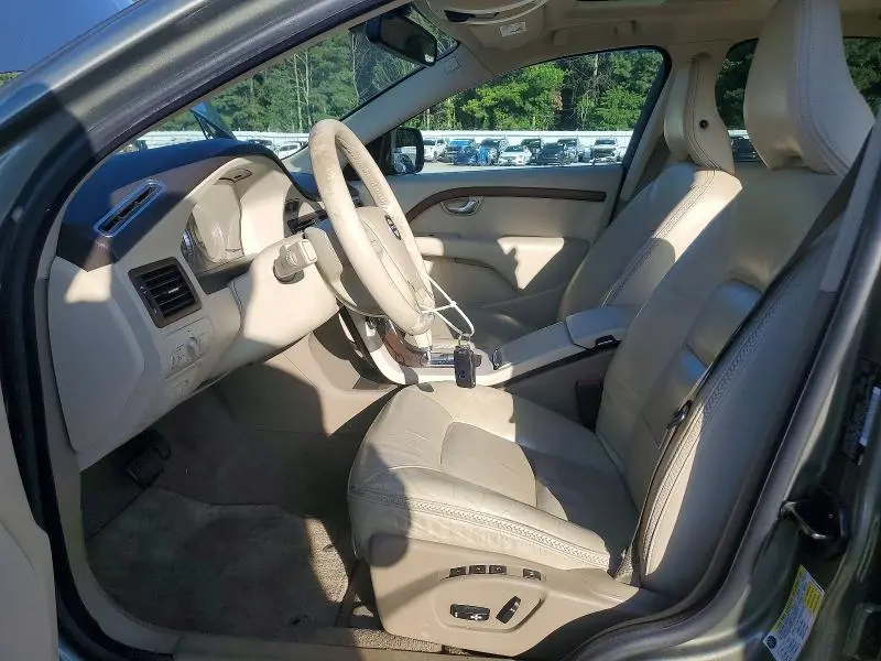 2010 VOLV XC70 3.2   