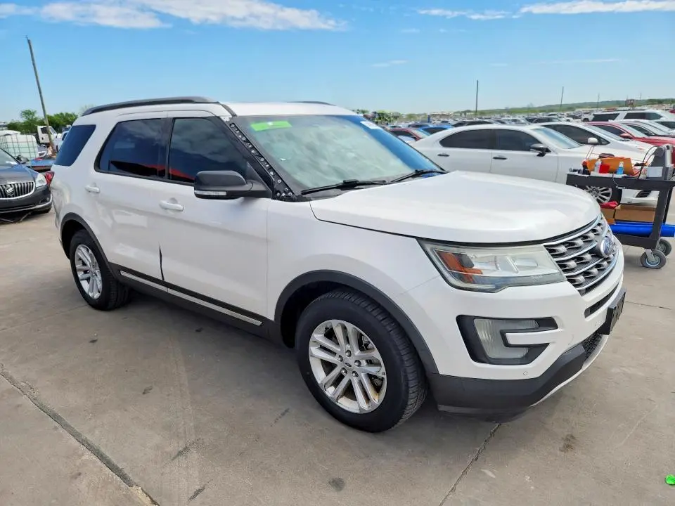 2016 FORD EXPLORER XLT  