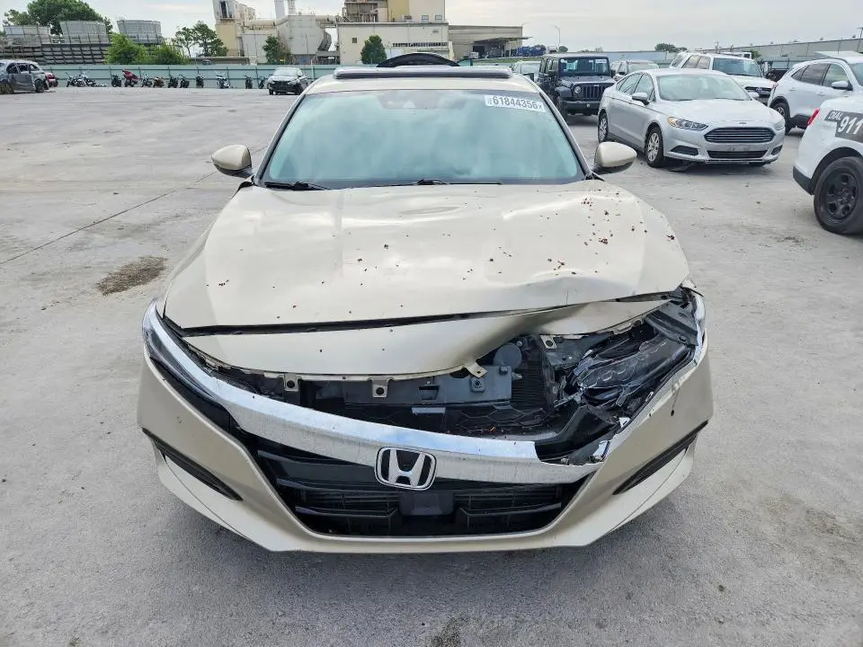 2018 HONDA ACCORD TOURING  