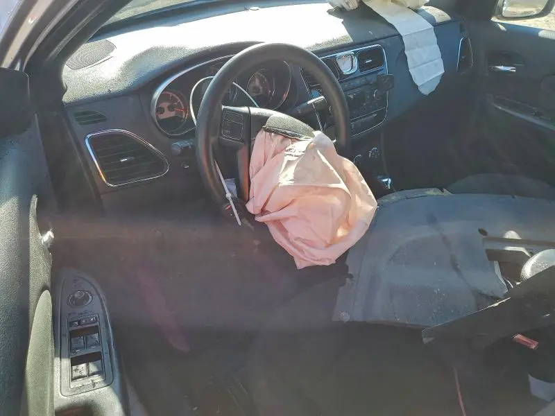 2012 CHRYSLER 200 LX  